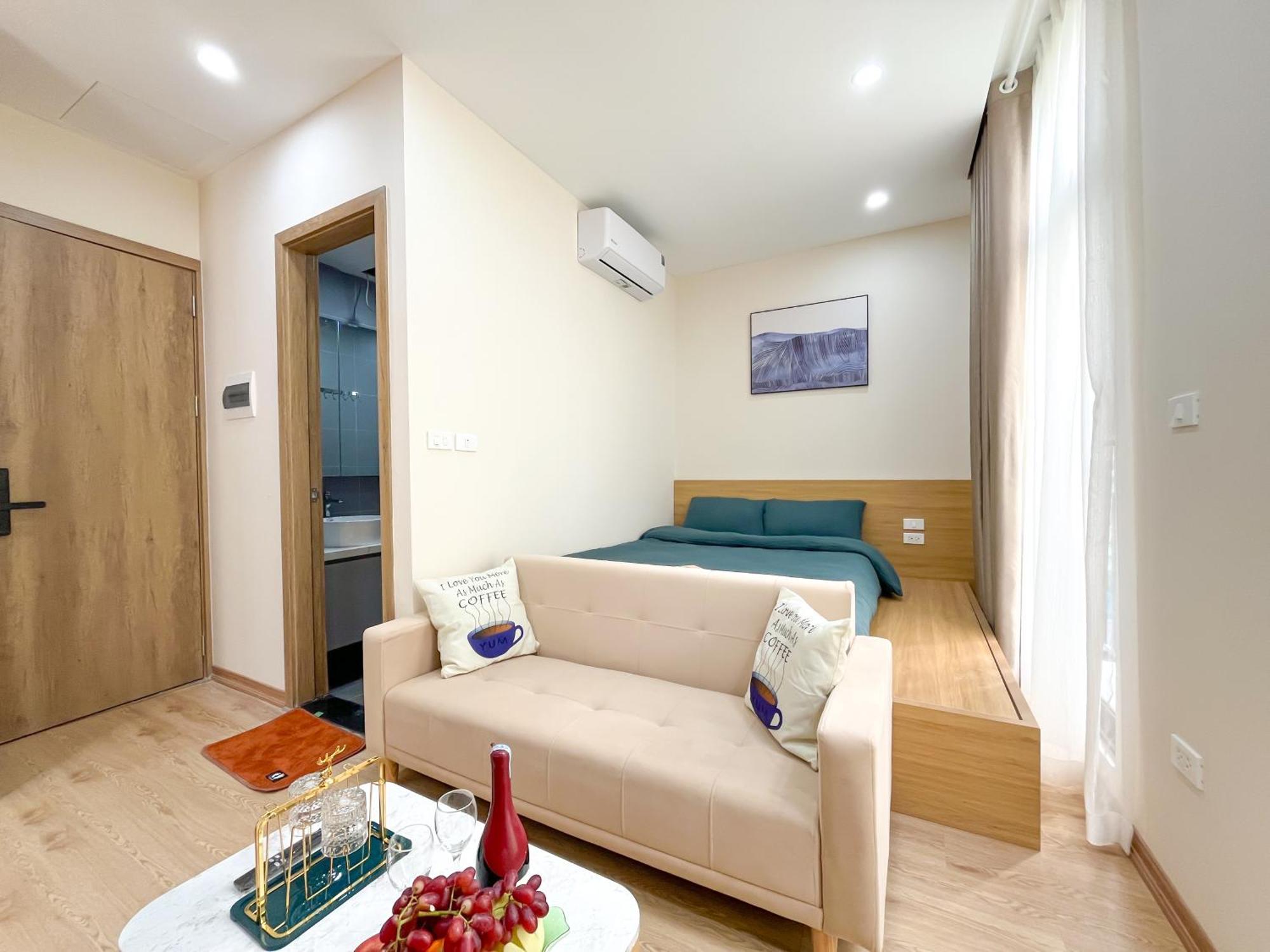 Amazing Housing Lac Long Quan Hanoi Exterior photo